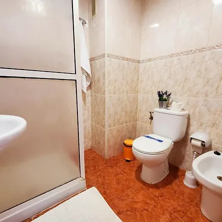 2 Bedrooms Ap Yumbo Center شقة *